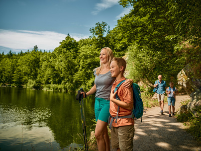 familie-am-bergsee